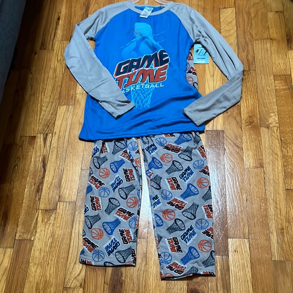 Boy’s Game Time Pajamas size 14/16
